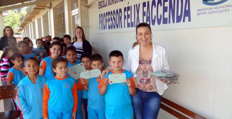 Parceiros Voluntários tem agenda solidária em escolas e entidades do município