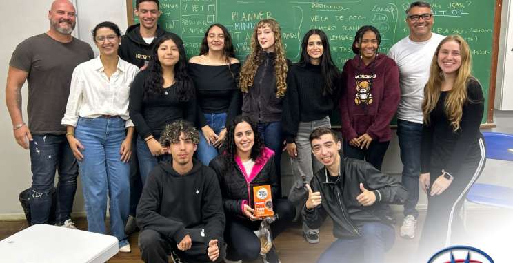 Jovens empreendedores iniciam jornada no Miniempresa 2025