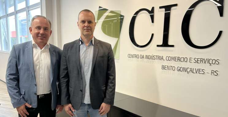 Daniel Panizzi sucede a Carlos Lazzari na presidência do CIC-BG  Crédito: Exata Comunicação, Viviane Somacal