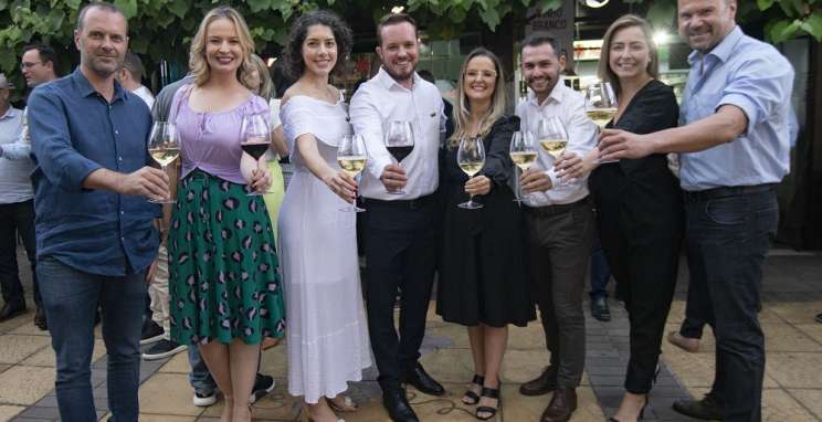 Vinho Encanado brinda aniversário de 55 anos da Fenavinho em Bento Gonçalves