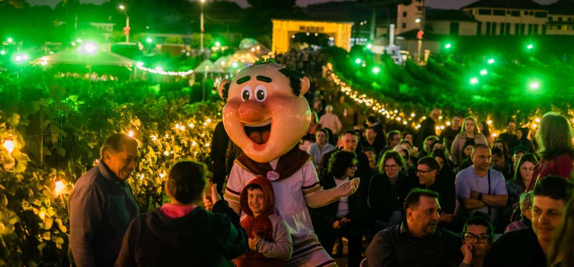 Natal nos Vinhedos tem atrações artísticas gratuitas e opções enogastronômicas em dezembro