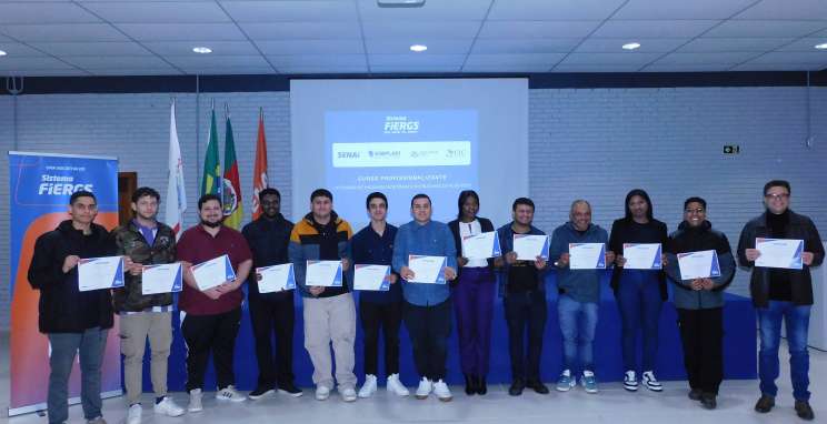 Qualifica Bento formou mais 14 alunos em julho