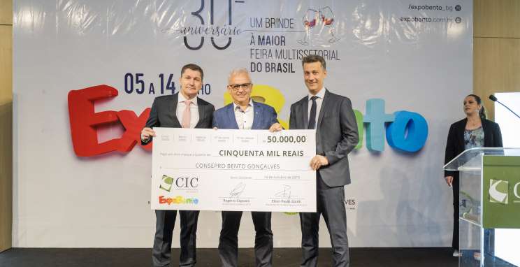 ExpoBento entrega doação de R$ 50 mil ao Consepro de Bento Gonçalves