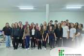 Jovens empreendedores iniciam jornada no Miniempresa 2025