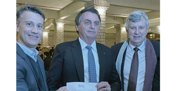 CIC-BG entrega pauta de reivindicações ao Presidente Jair Bolsonaro