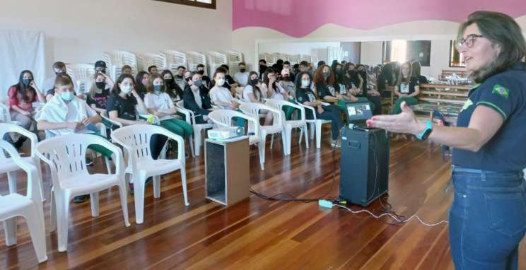 Com palestras, Observatório Social de Bento Gonçalves conscientiza alunos sobre cidadania