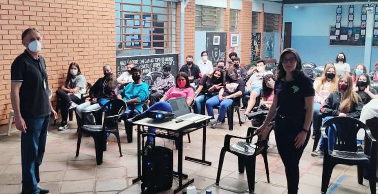 Com palestras, Observatório Social de Bento Gonçalves conscientiza alunos sobre cidadania