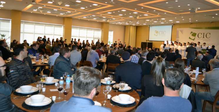 Clovis Tramontina diz que para empreender com sucesso é preciso trabalho