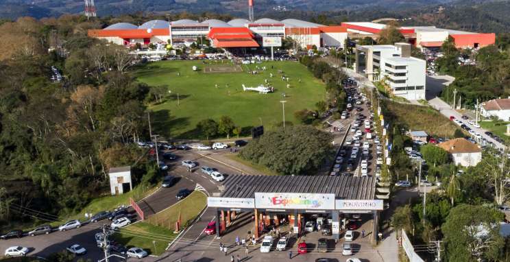 ExpoBento e Fenavinho atraem mais de 95 mil visitantes nos primeiros quatro dias