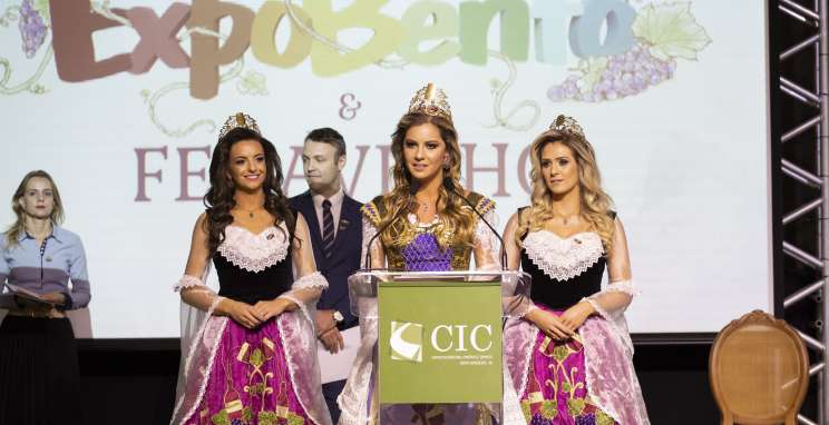 Representatividade política dá o tom do ato solene da 29ª ExpoBento e 16ª Fenavinho