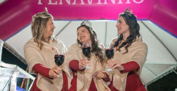 Festival Fenavinho abre celebração comunitária e resgata orgulho cultural 