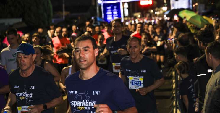 Bento Gonçalves une corrida de rua e enoturismo na Sparkling Night Run