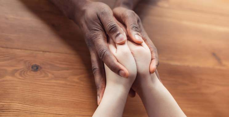 Gesto que ampara e também traz benefícios