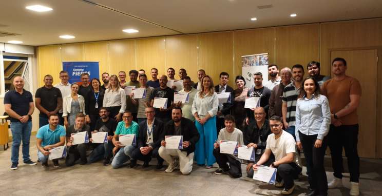 Curso de Mantenedor de Sistemas Eletroeletrônicos de Máquinas e Equipamentos diplomou concluentes  Crédito: Exata Comunicação, Mateus Resemini