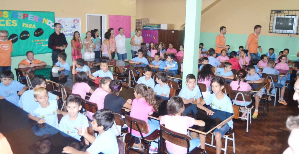 CIC-BG e ExpoBento acompanham entrega de doações do projeto Padrinhos na Escola