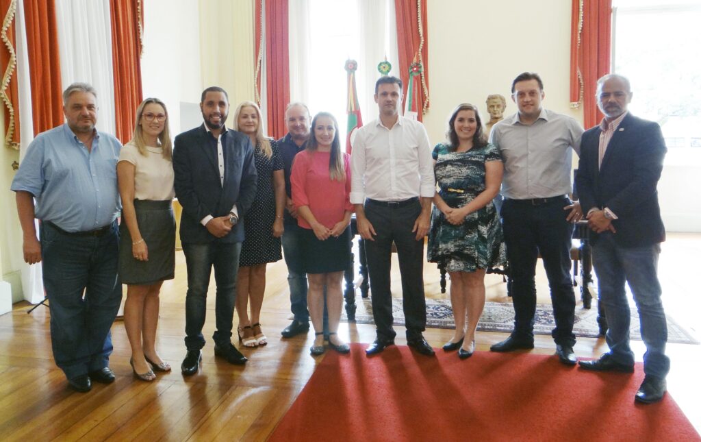 Parceiros Voluntários apresenta projetos ao Executivo de Bento Gonçalves