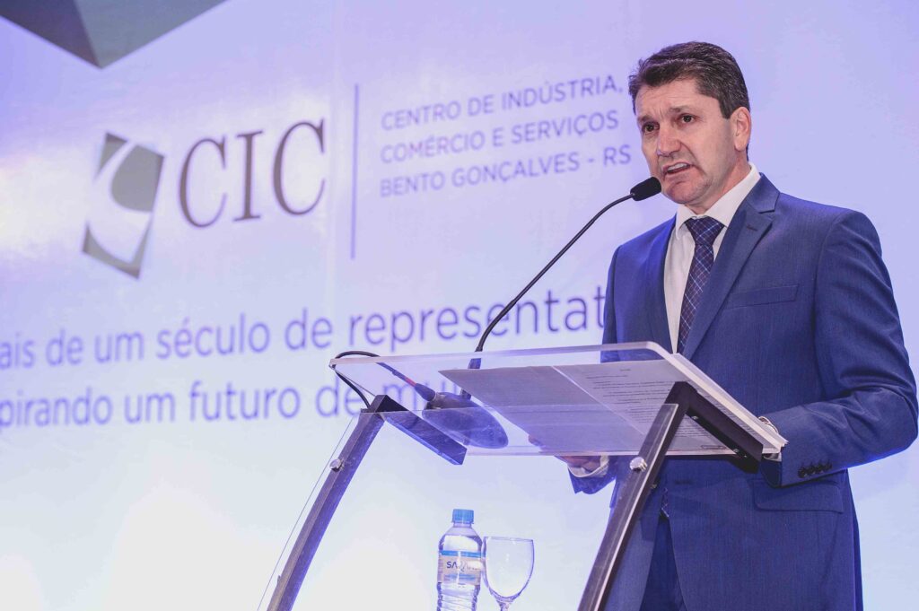 Elton Gialdi assume CIC-BG com desafio de criar oportunidades