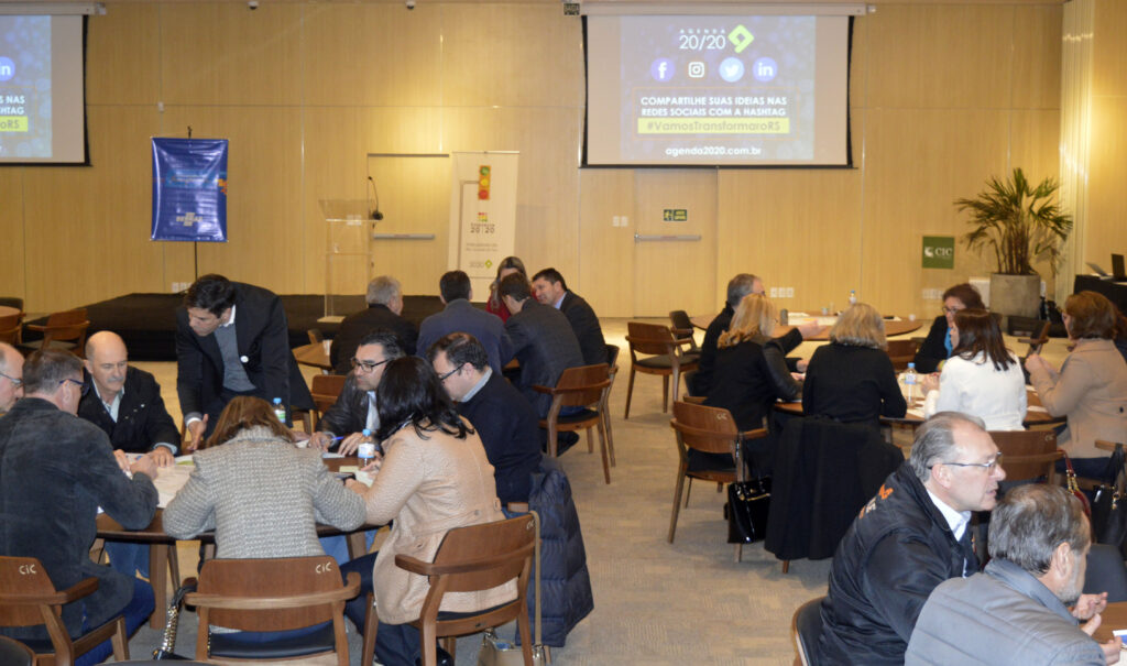 Bento Gonçalves apresenta suas propostas para o Estado em encontro da Agenda 20/20