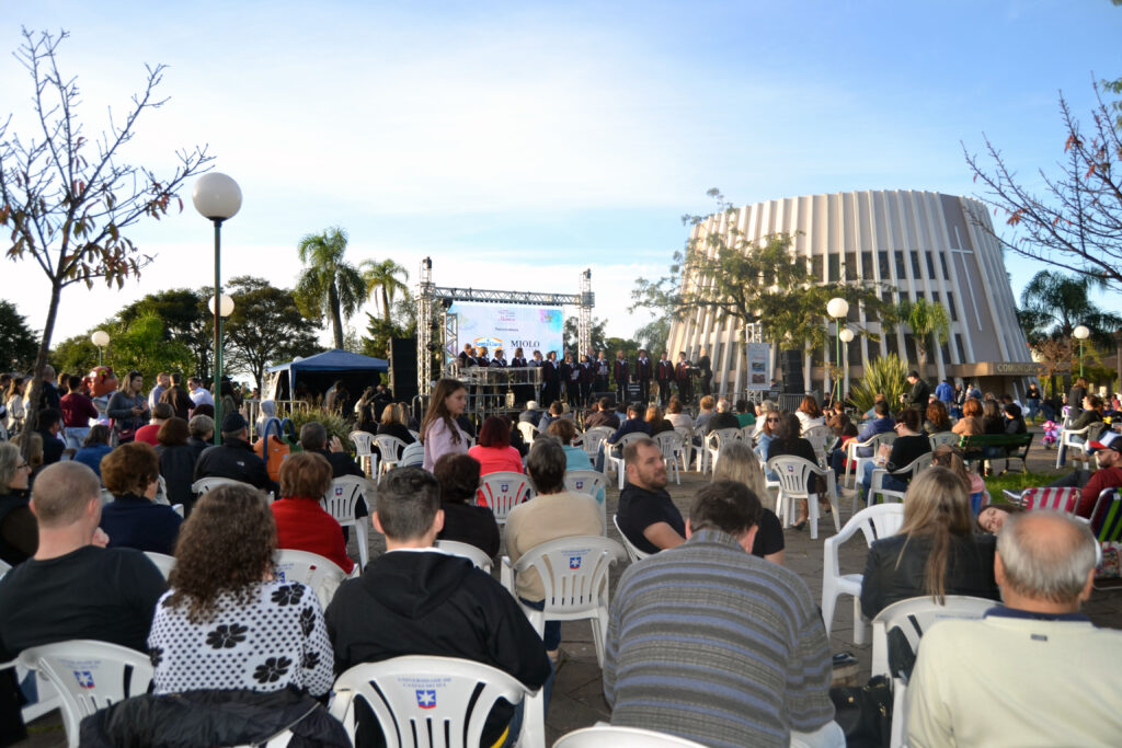 Projeto EnCantos integra comunidade por meio da música