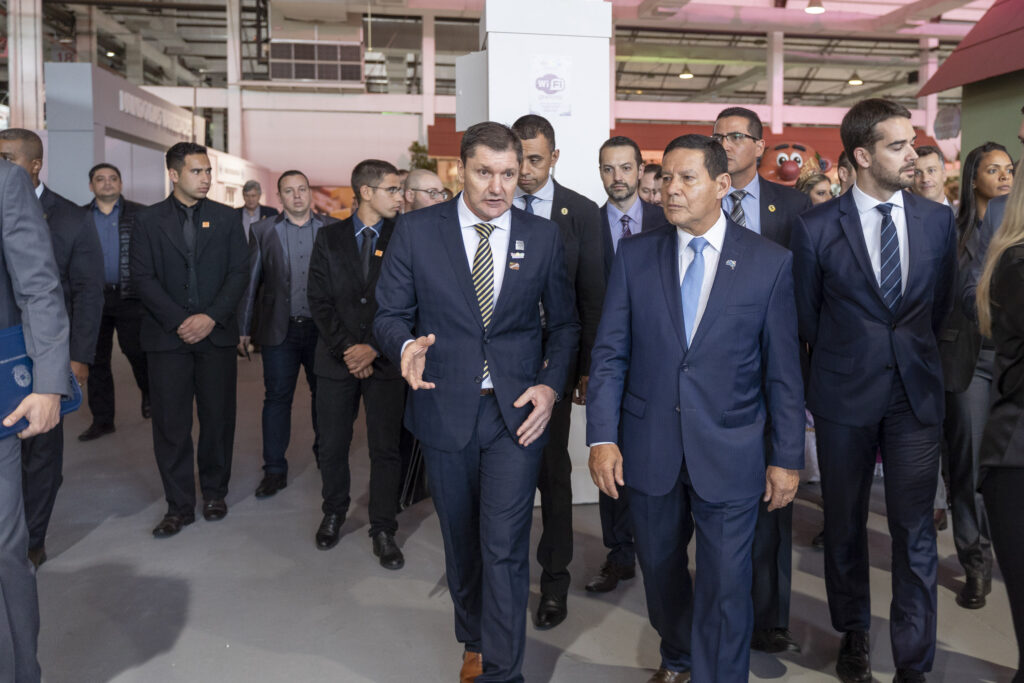 Representatividade política dá o tom do ato solene da 29ª ExpoBento e 16ª Fenavinho