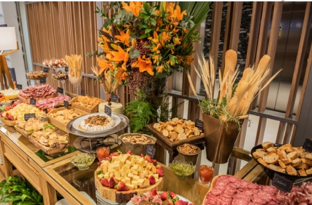 Buffet Dalla Costa dedica-se a tornar cada evento único