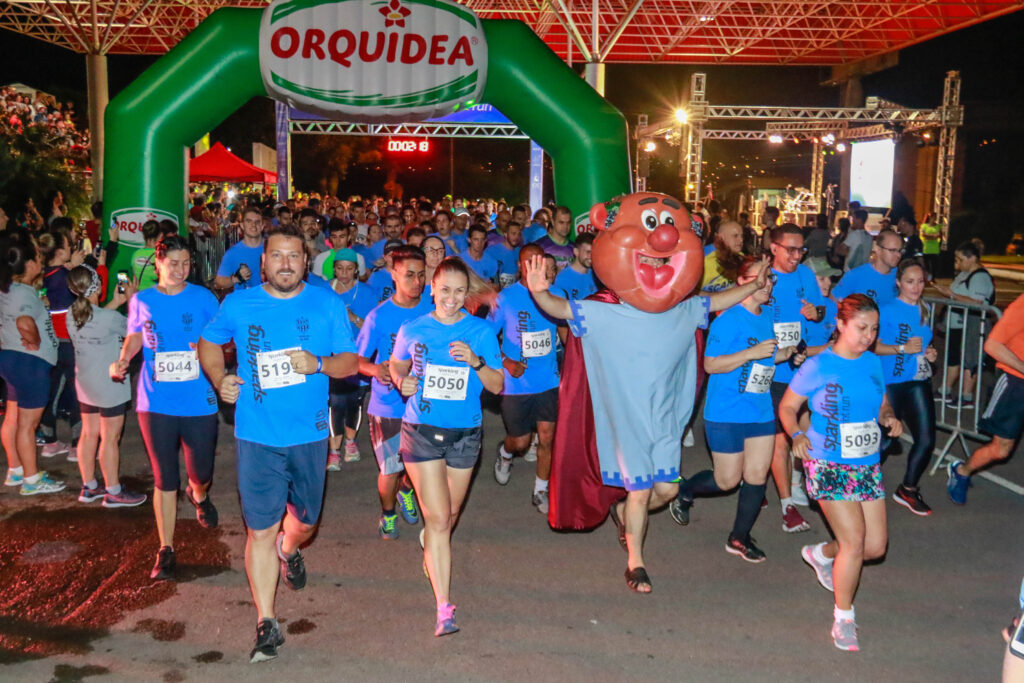 Sparkling Night Run reúne mais de 700 participantes em sua 6ª edição