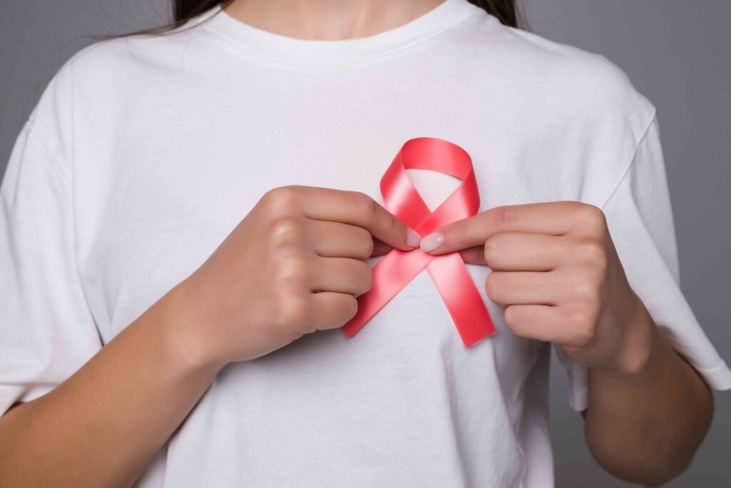 Parceiros Voluntários promove palestra sobre Outubro Rosa