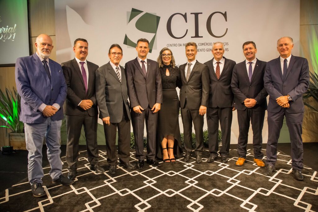 Marijane Paese toma posse como presidente do CIC-BG
