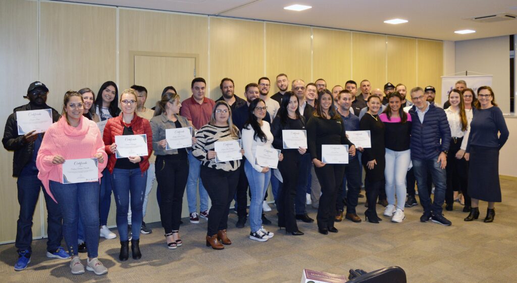 Qualifica Bento conclui segunda edição do Curso de Liderança