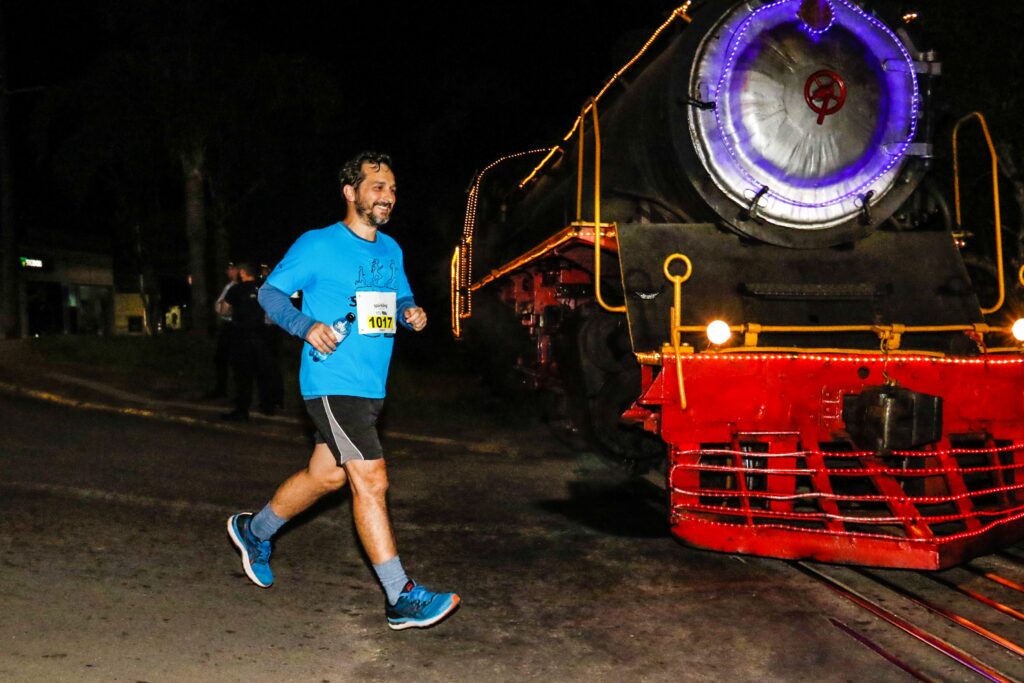 Sparkling Night Run ocorre em 28 de outubro e abre o último lote de inscrições