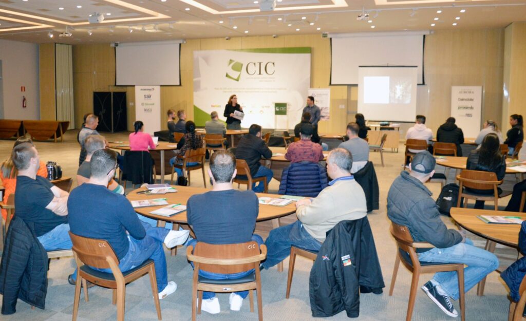 CIC-BG realiza curso de dicção e oratória