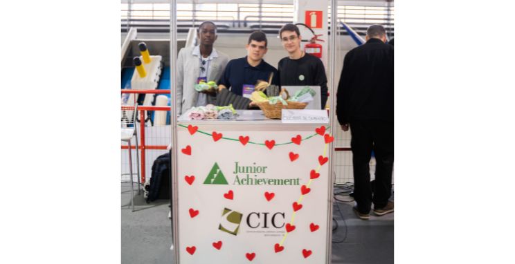 CIC-BG oportuniza vivência empreendedora a alunos do ensino médio com Junior Achievement