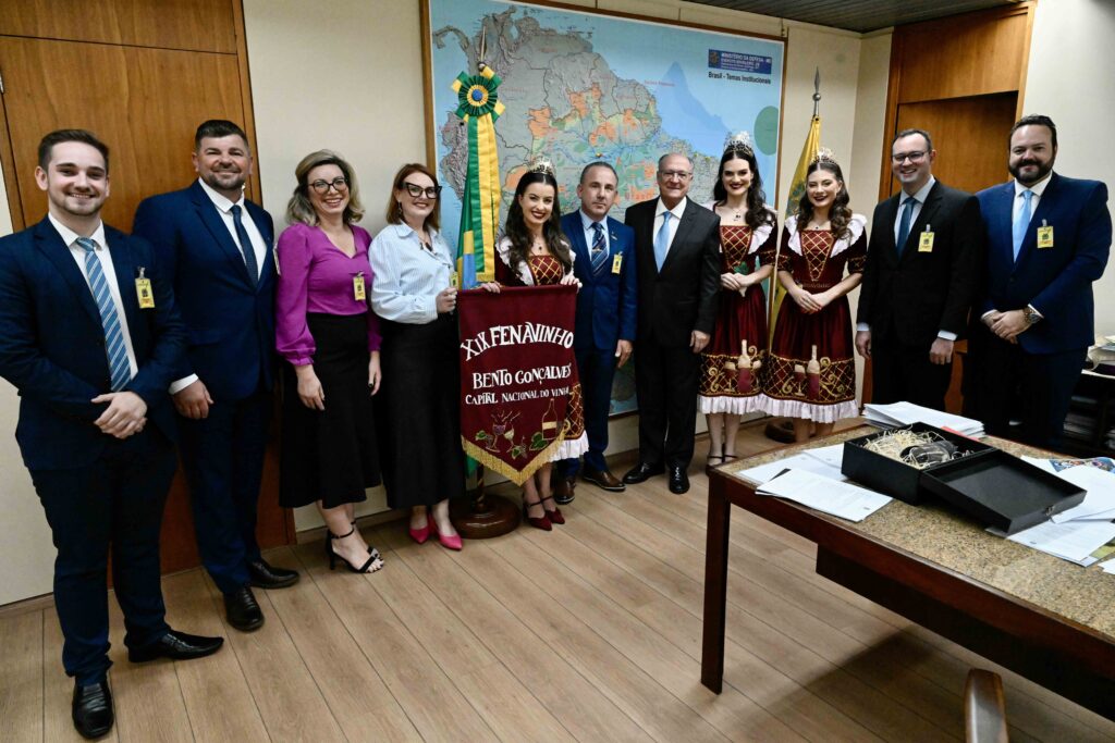 Comitiva do CIC-BG cumpre agenda de visitas em Brasília e tem encontro com vice-presidente, Geraldo Alckmin
