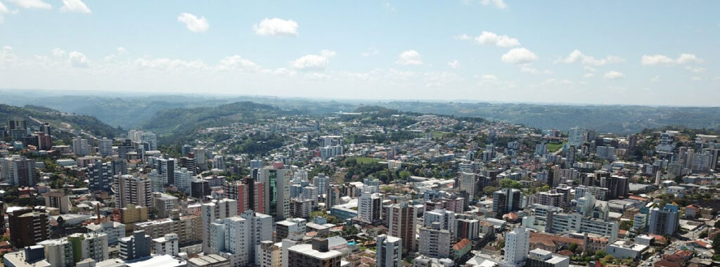 Serviços, indústria e comércio têm geração de empregos positiva em março