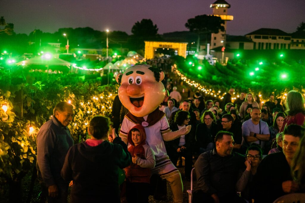 Natal nos Vinhedos tem atrações artísticas gratuitas e opções enogastronômicas em dezembro