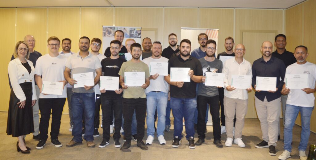 Qualifica Bento forma novos profissionais para o mercado de trabalho