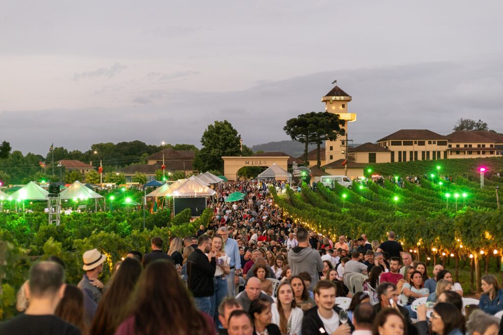Natal nos Vinhedos encerra terceira edição com noite de magia ao sabor da enogastronomia