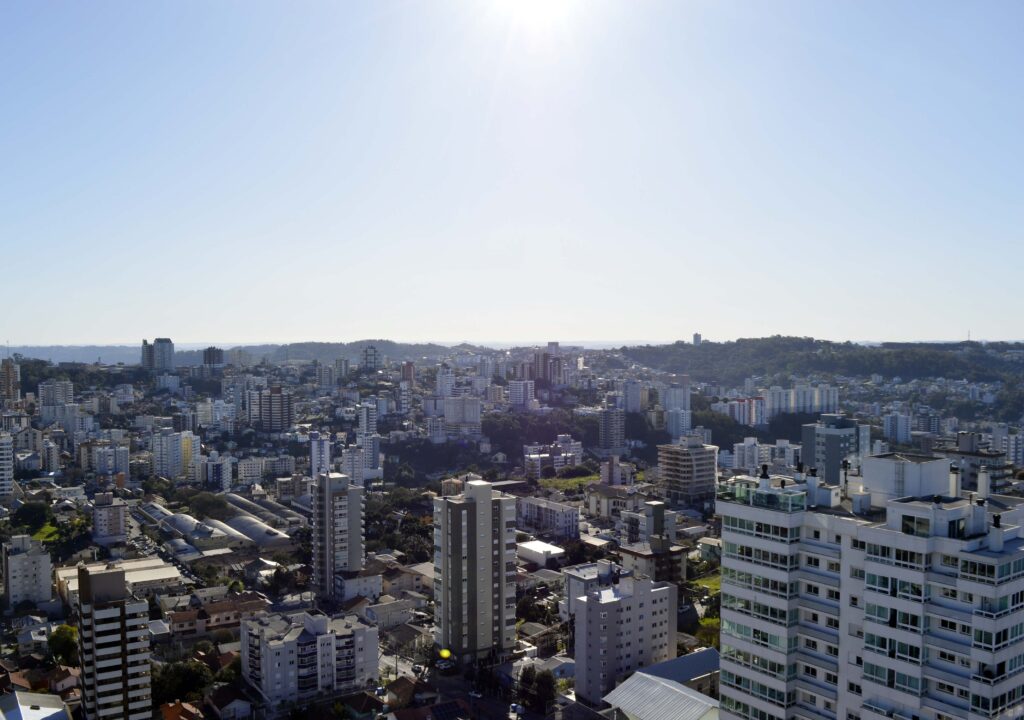 Setor de serviços se recupera, mas saldo de empregos foi negativo em fevereiro em Bento Gonçalves
