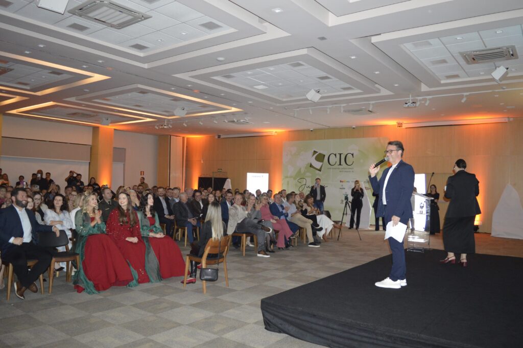 Oportunidades de compras, dias temáticos, show nacional e enogastronomia esperam pelos visitantes na 33ª ExpoBento e 20ª Fenavinho