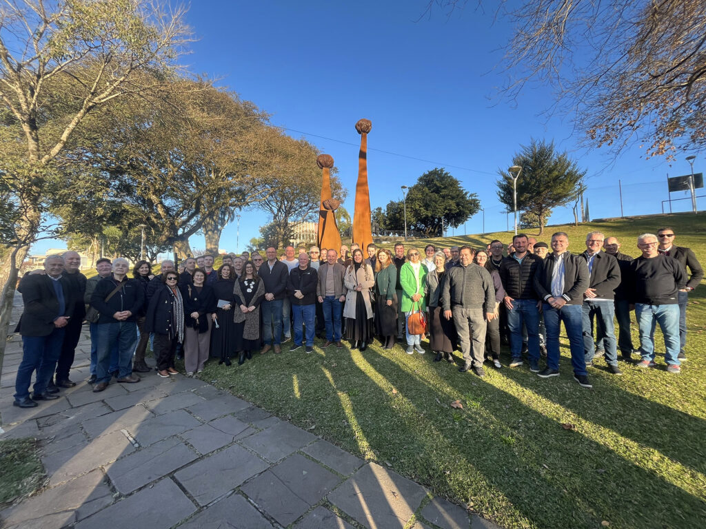 Monumento eterniza solidariedade do movimento Unidos por Bento
