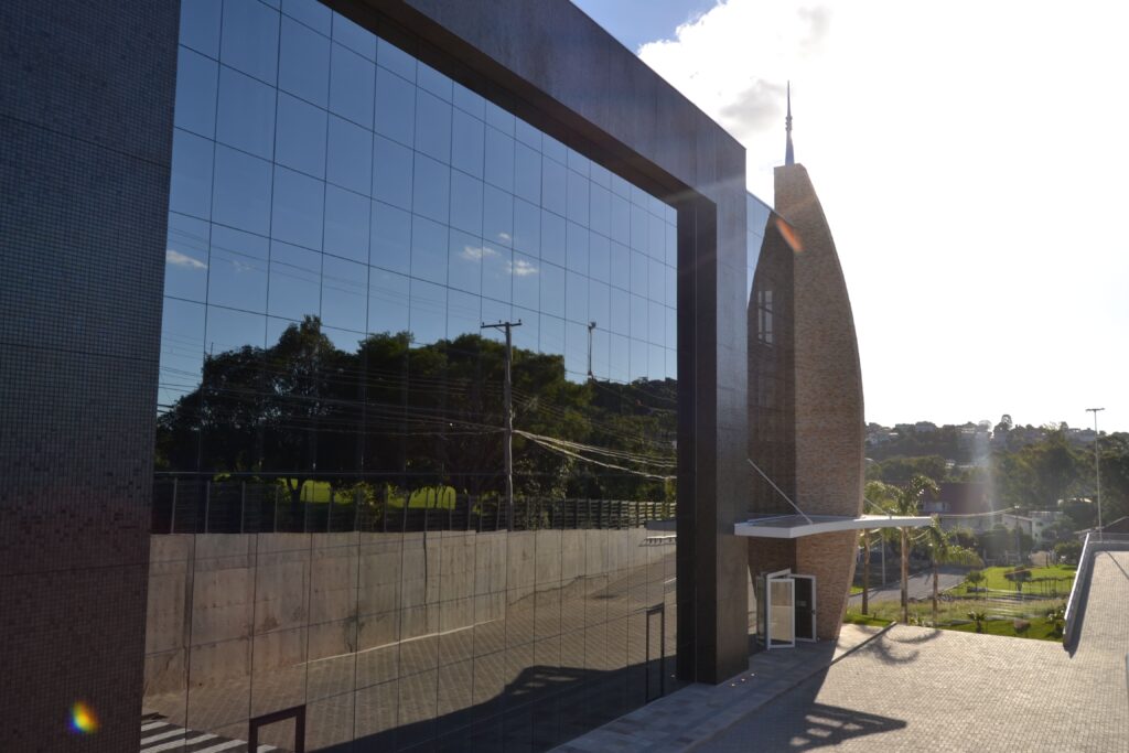 CIC-BG amplia benefícios para os associados em nova parceria com o Sicredi